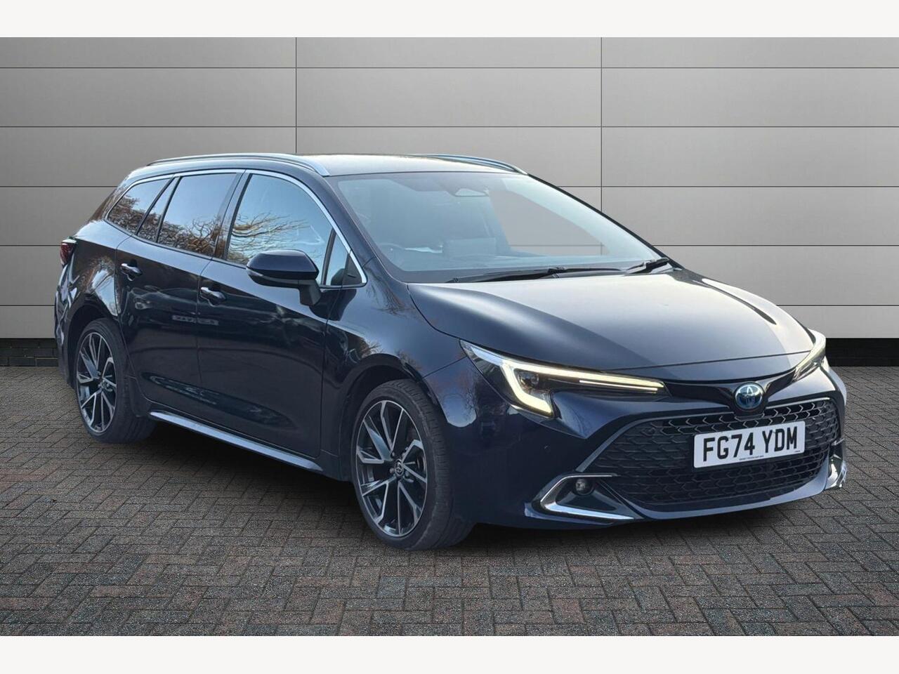 Main listing image - Toyota Corolla Touring Sport