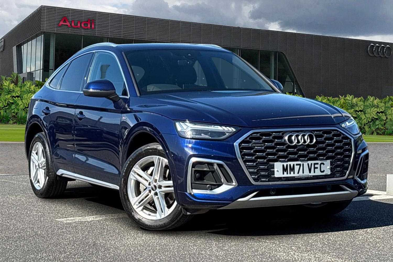 Main listing image - Audi Q5 Sportback