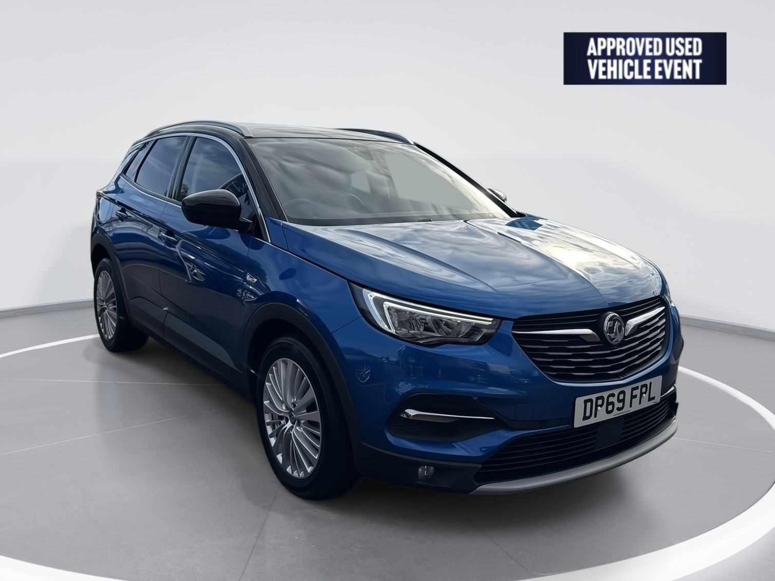 Main listing image - Vauxhall Grandland X