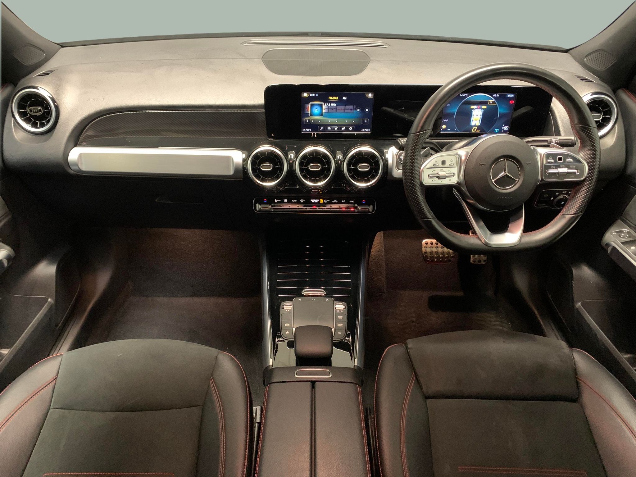 Main listing image - Mercedes-Benz GLB