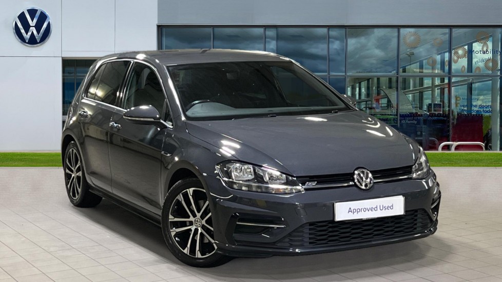 Main listing image - Volkswagen Golf