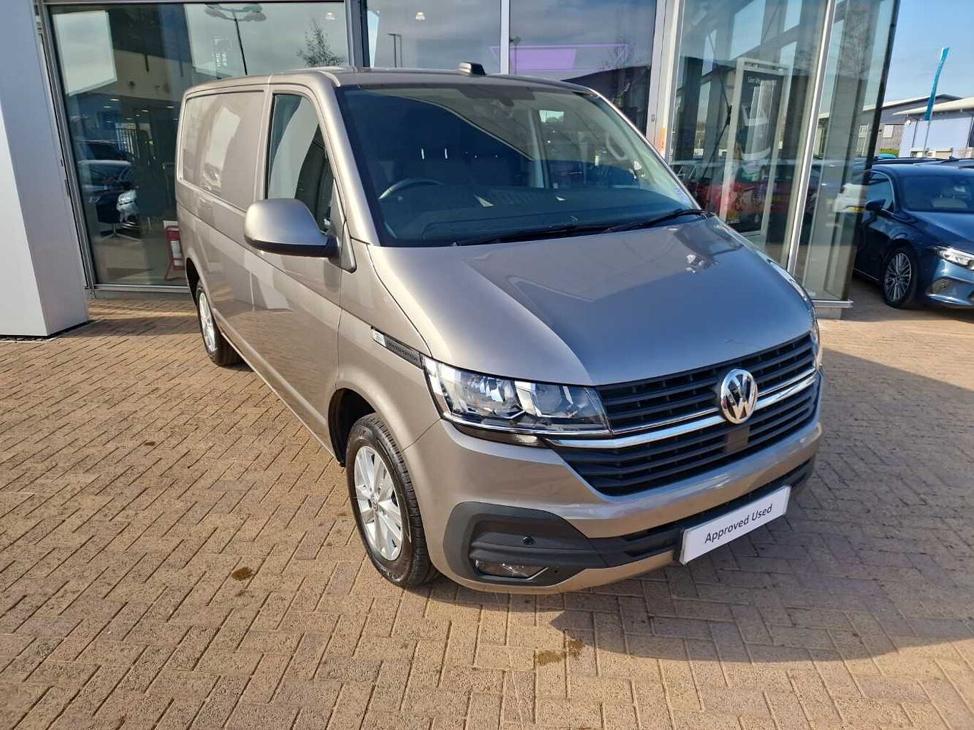 Main listing image - Volkswagen Transporter