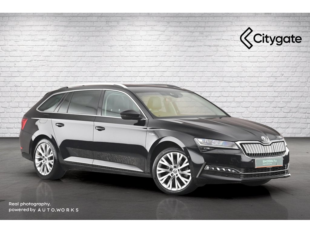 Main listing image - Skoda Superb