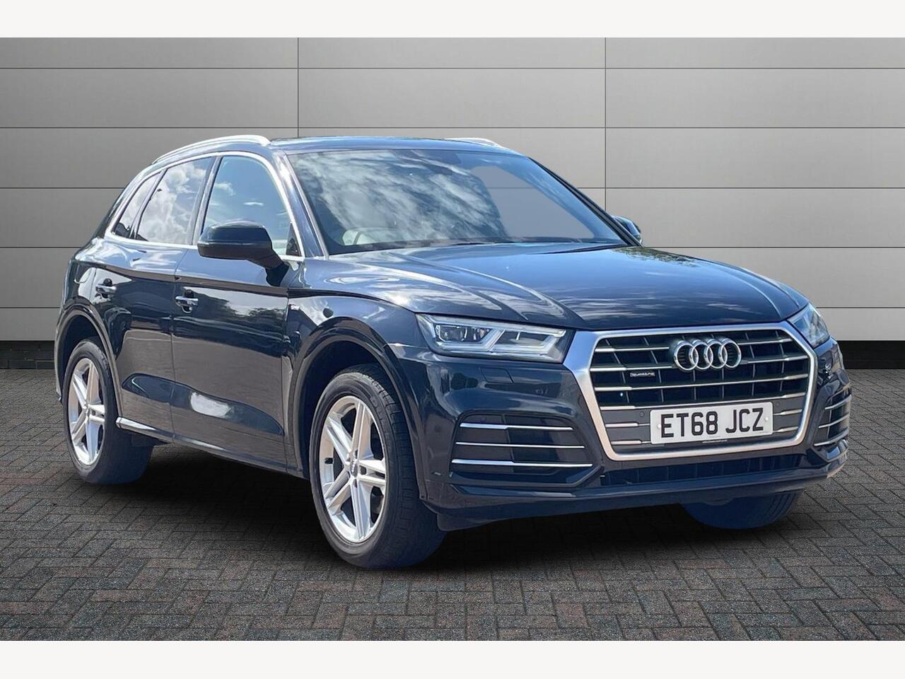 Main listing image - Audi Q5