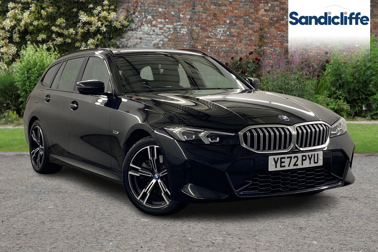 Main listing image - BMW 3 Series Touring