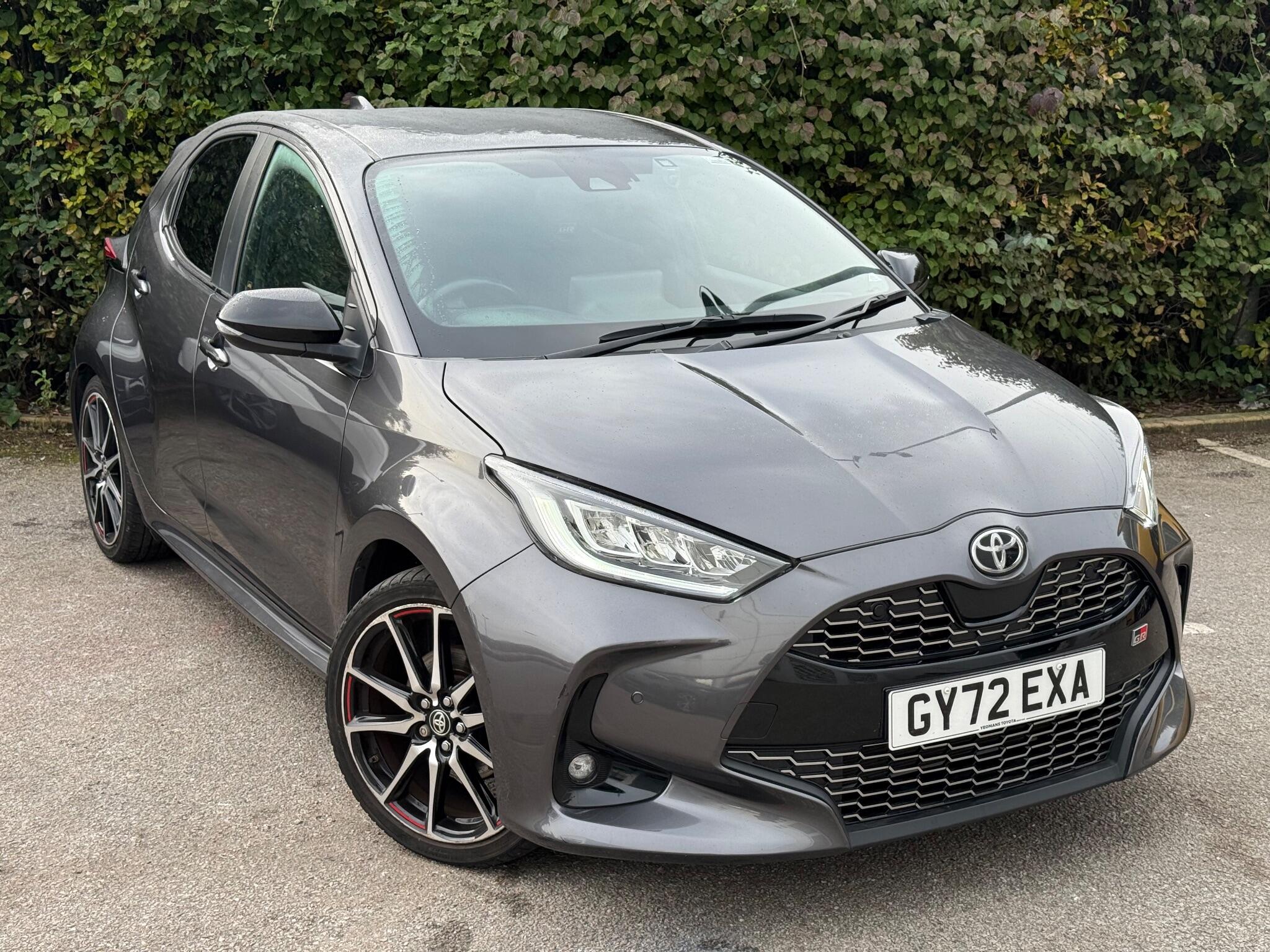 Main listing image - Toyota Yaris