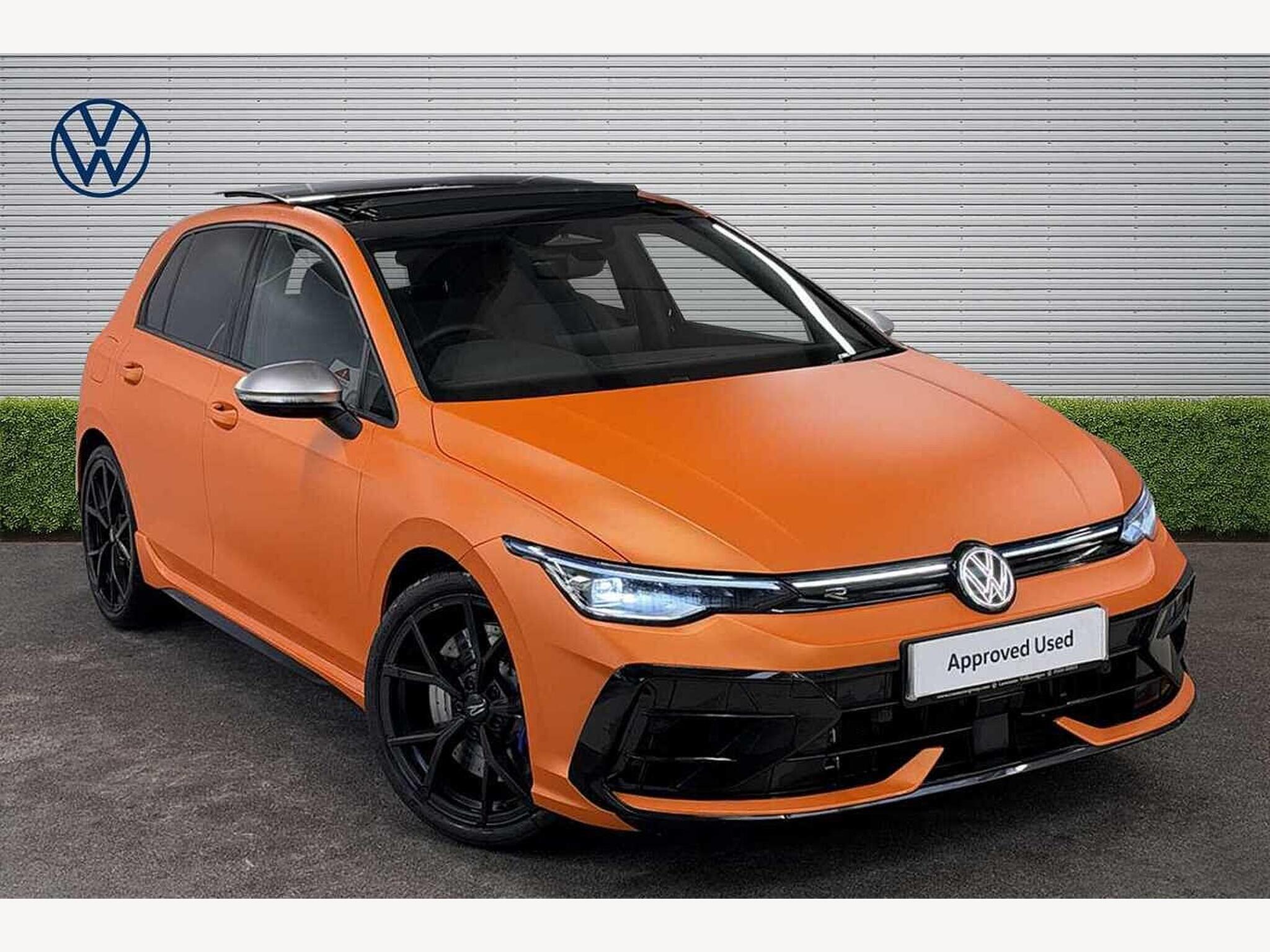 Main listing image - Volkswagen Golf