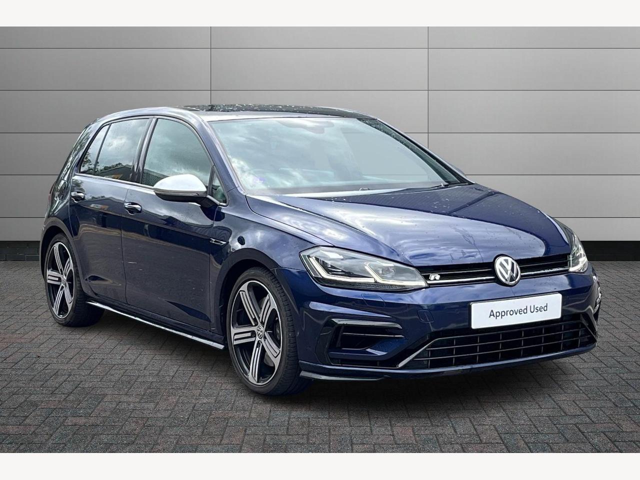 Main listing image - Volkswagen Golf R