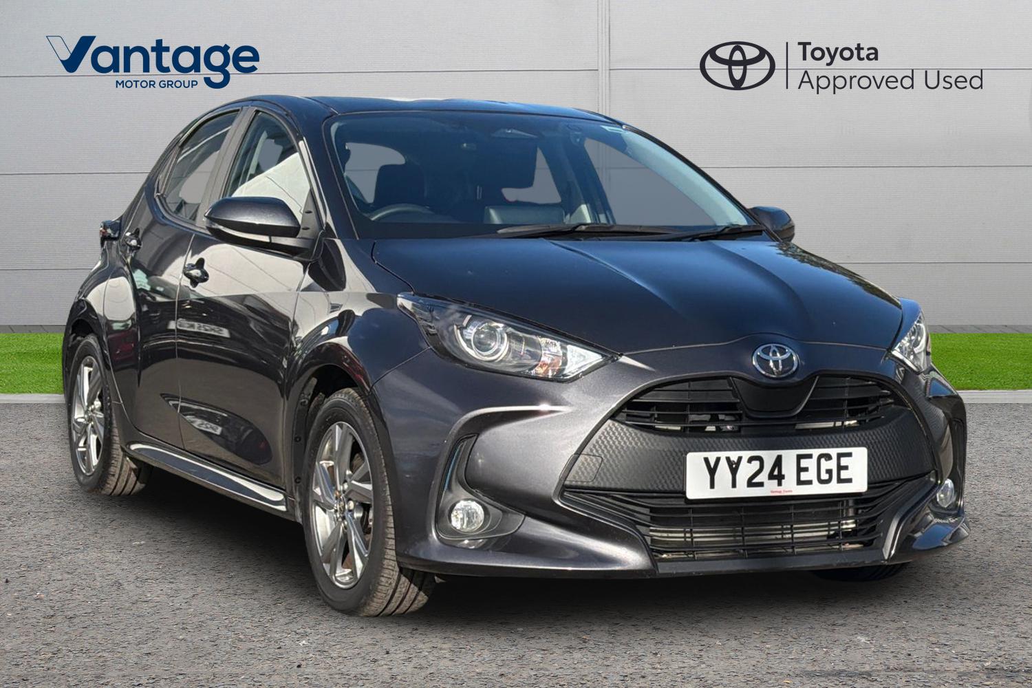 Main listing image - Toyota Yaris