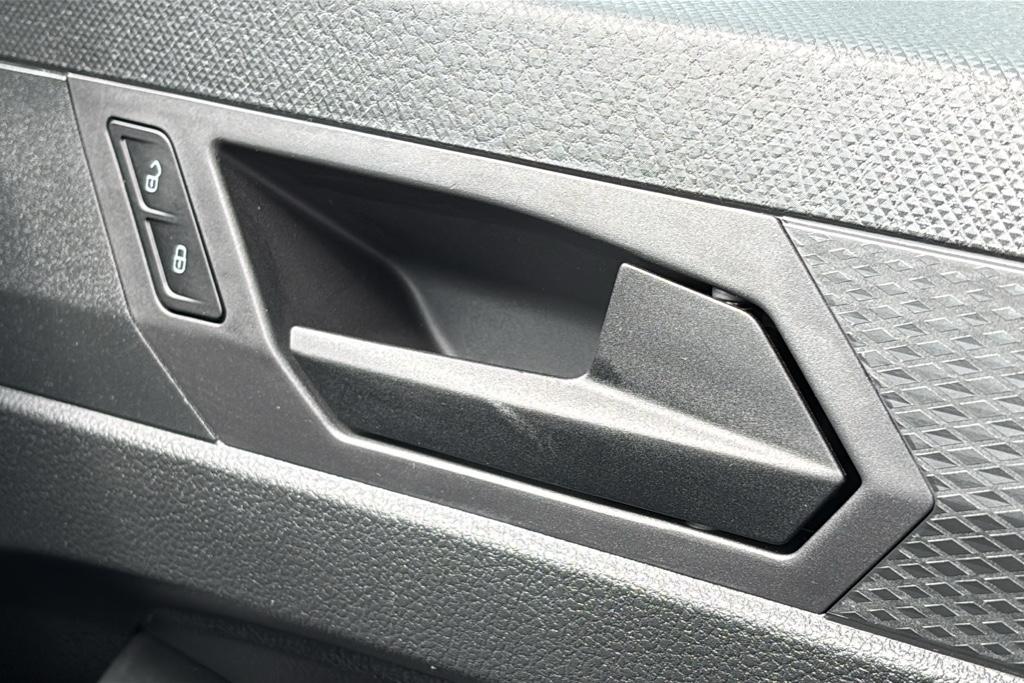 Main listing image - Volkswagen Caddy