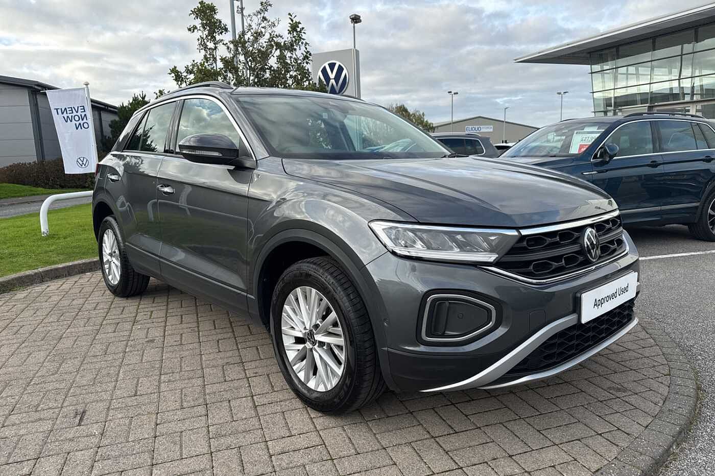 Main listing image - Volkswagen T-Roc