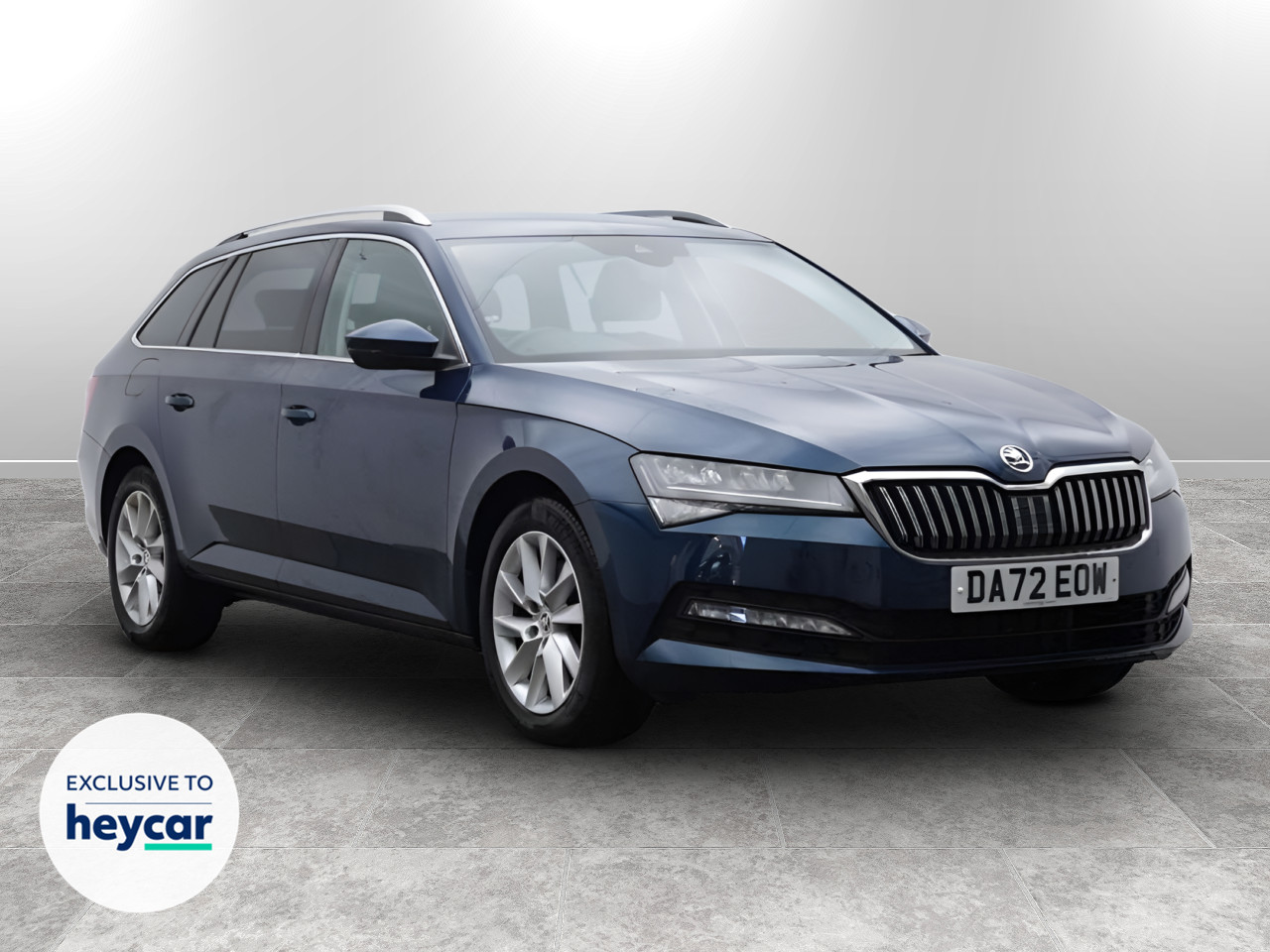 Main listing image - Skoda Superb Estate