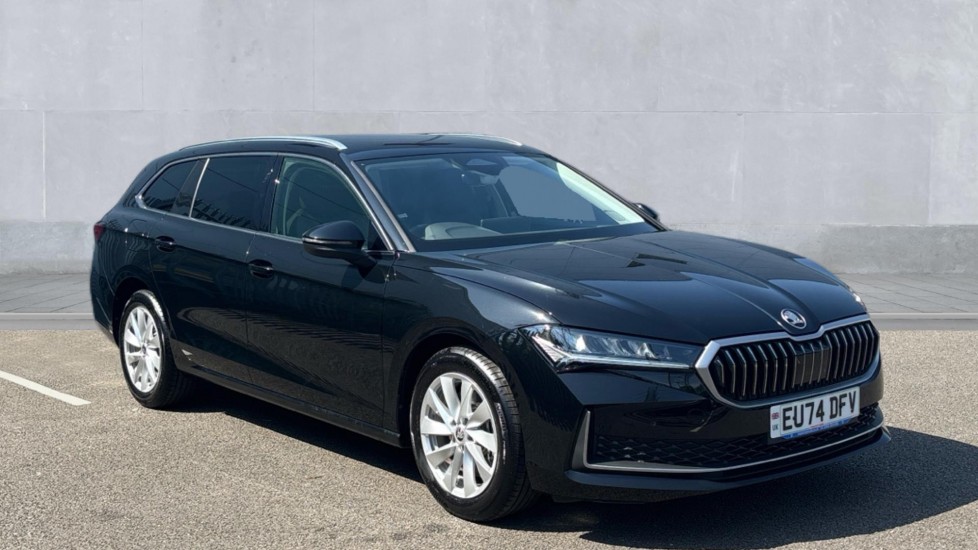 Main listing image - Skoda Superb