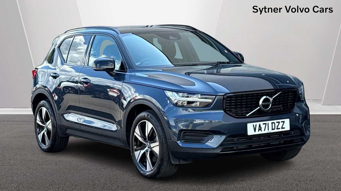 Main listing image - Volvo XC40 Recharge