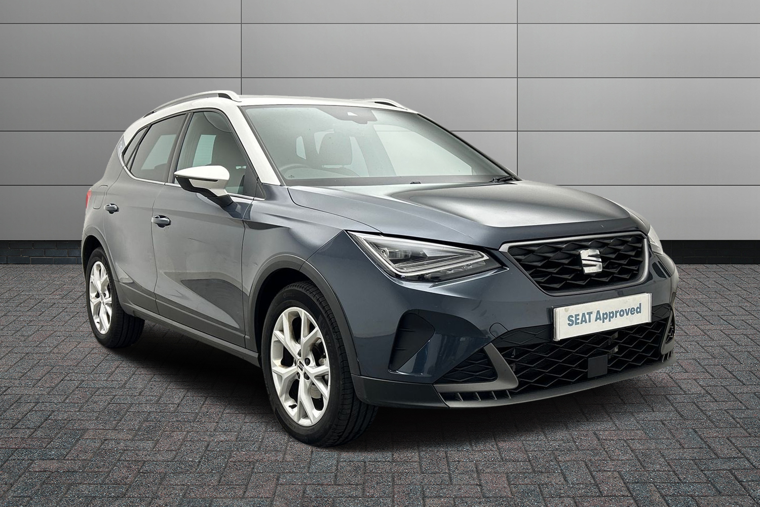 Main listing image - SEAT Arona