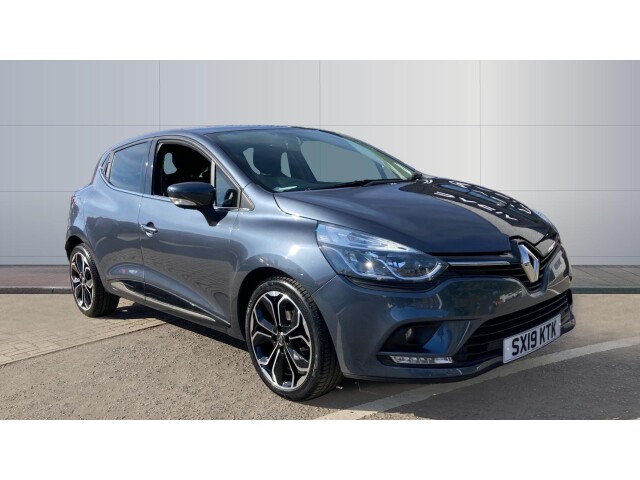 Main listing image - Renault Clio