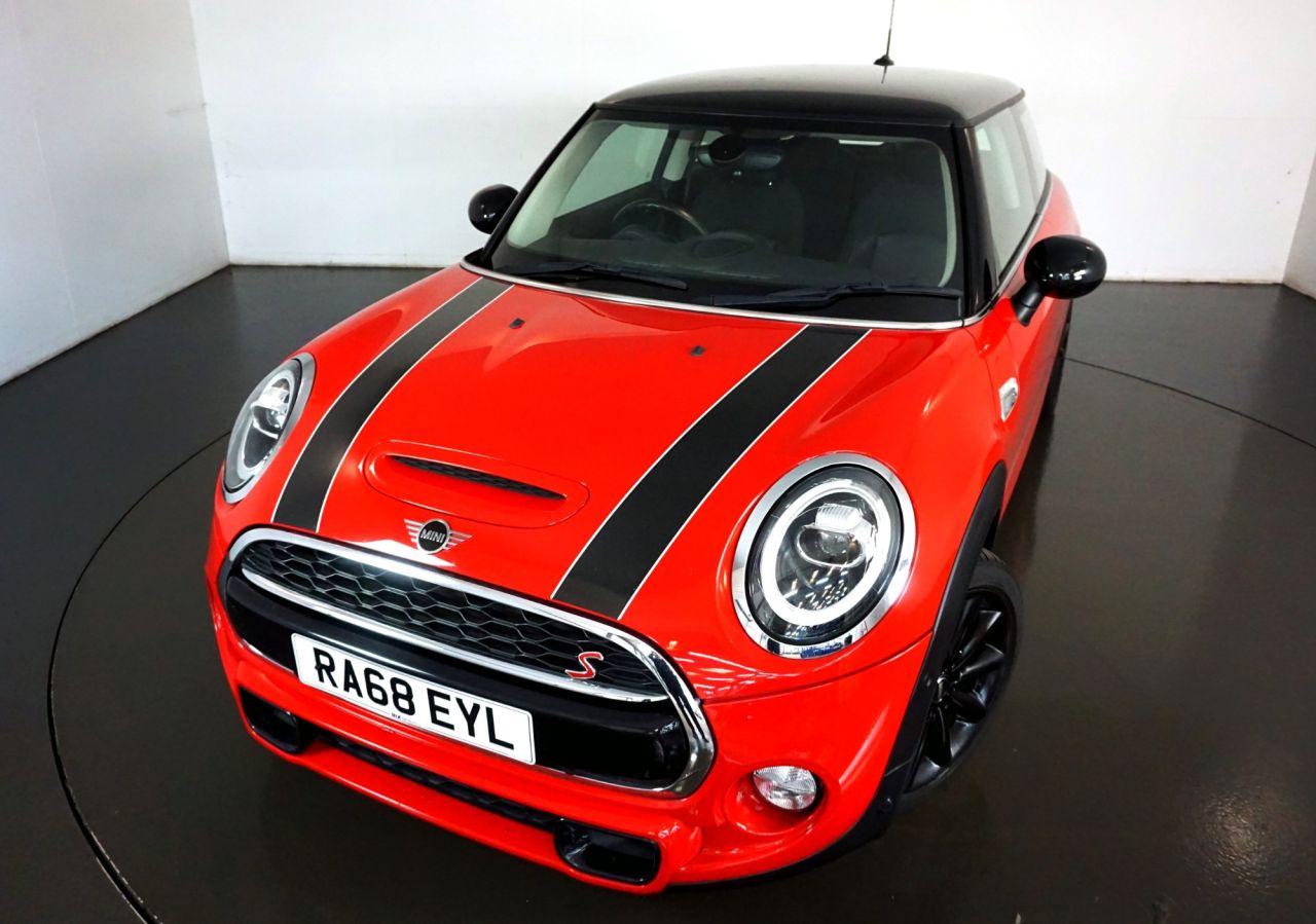 Main listing image - MINI Hatchback