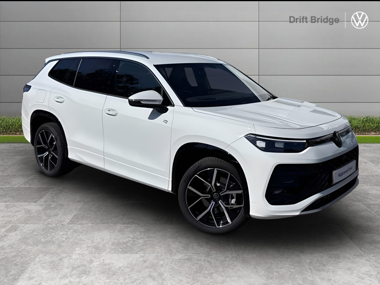 Main listing image - Volkswagen Tayron