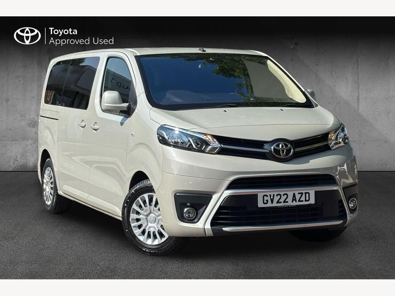 Main listing image - Toyota Proace Verso