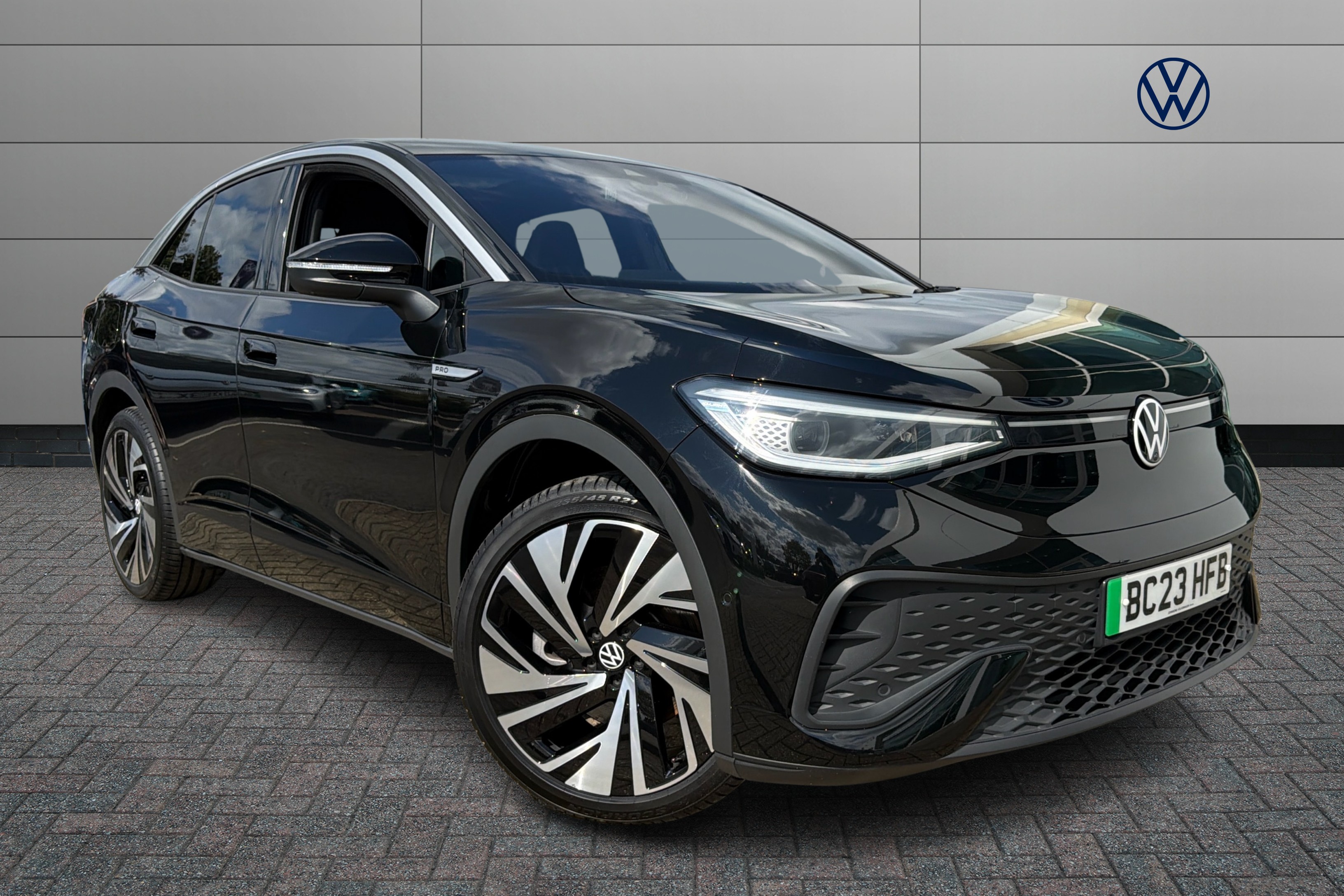 Main listing image - Volkswagen ID.5