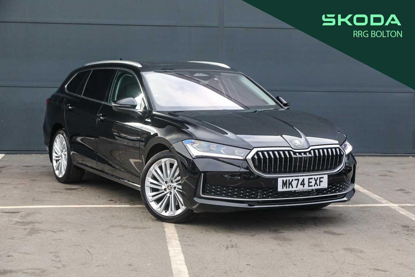 Main listing image - Skoda Superb Estate