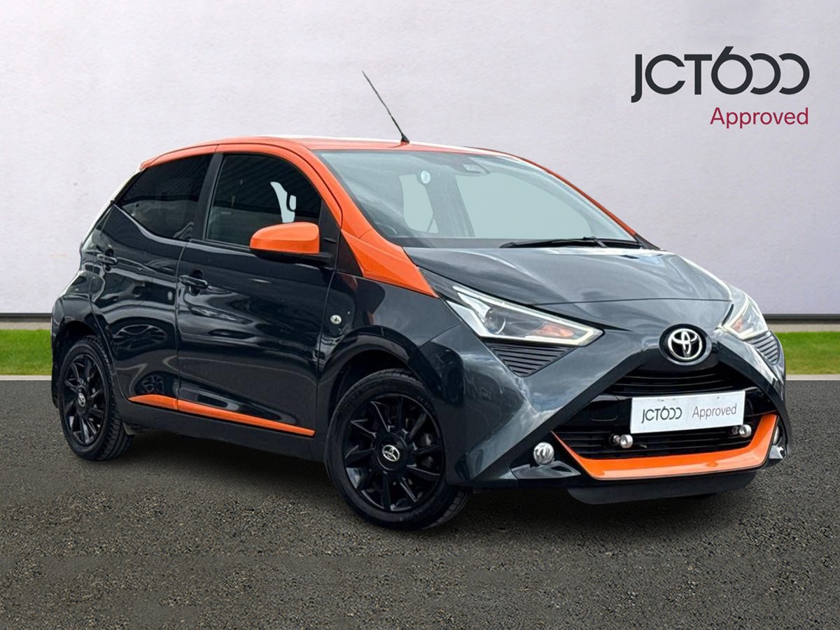 Main listing image - Toyota Aygo