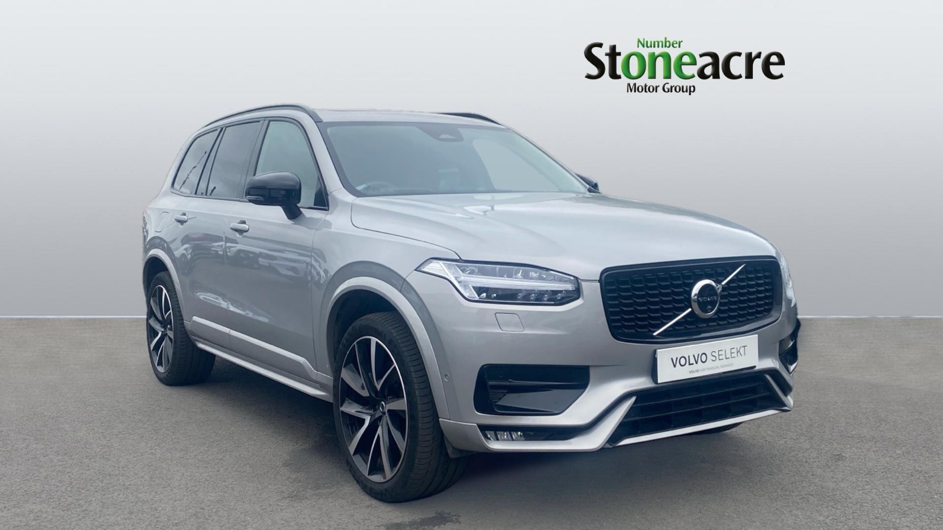Main listing image - Volvo XC90