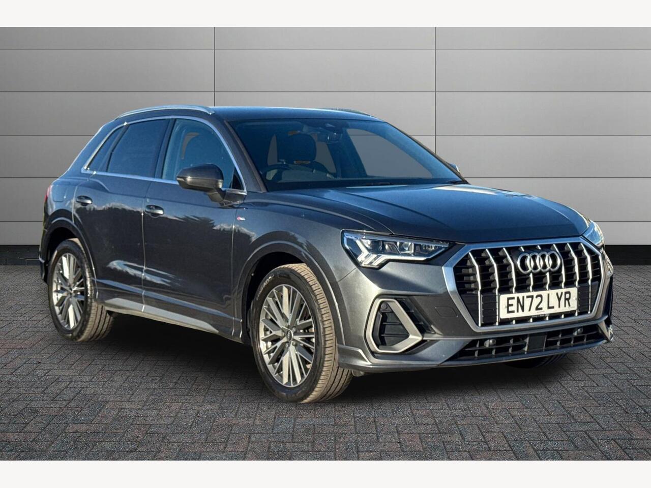 Main listing image - Audi Q3