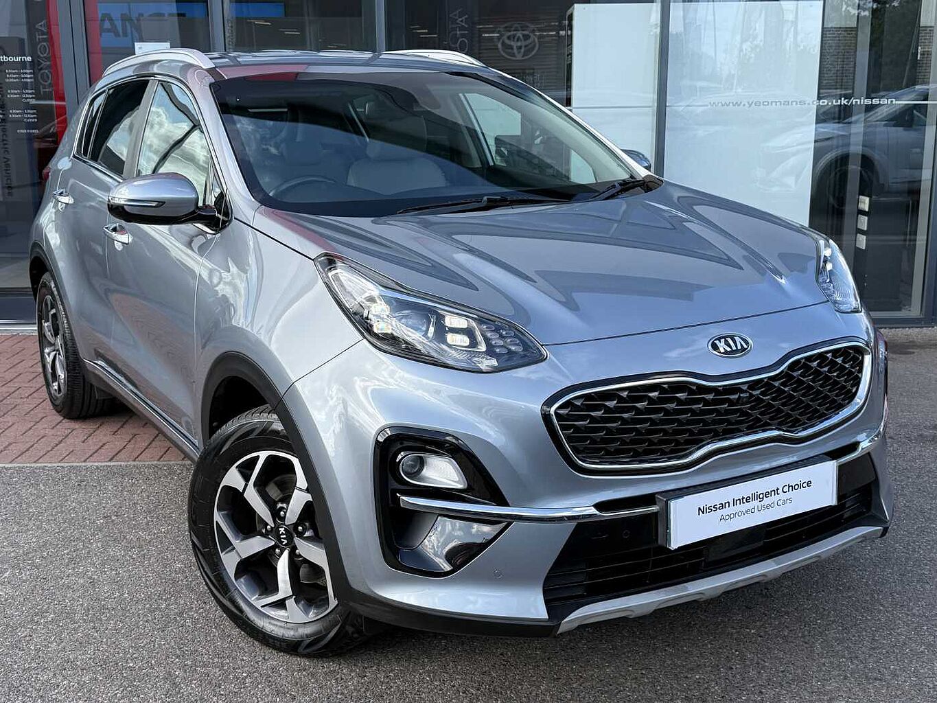Main listing image - Kia Sportage
