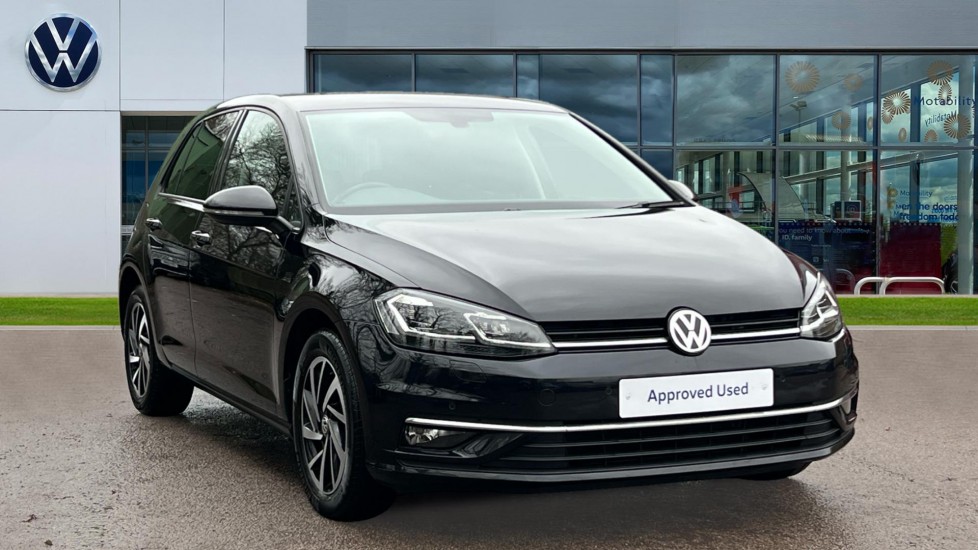 Main listing image - Volkswagen Golf