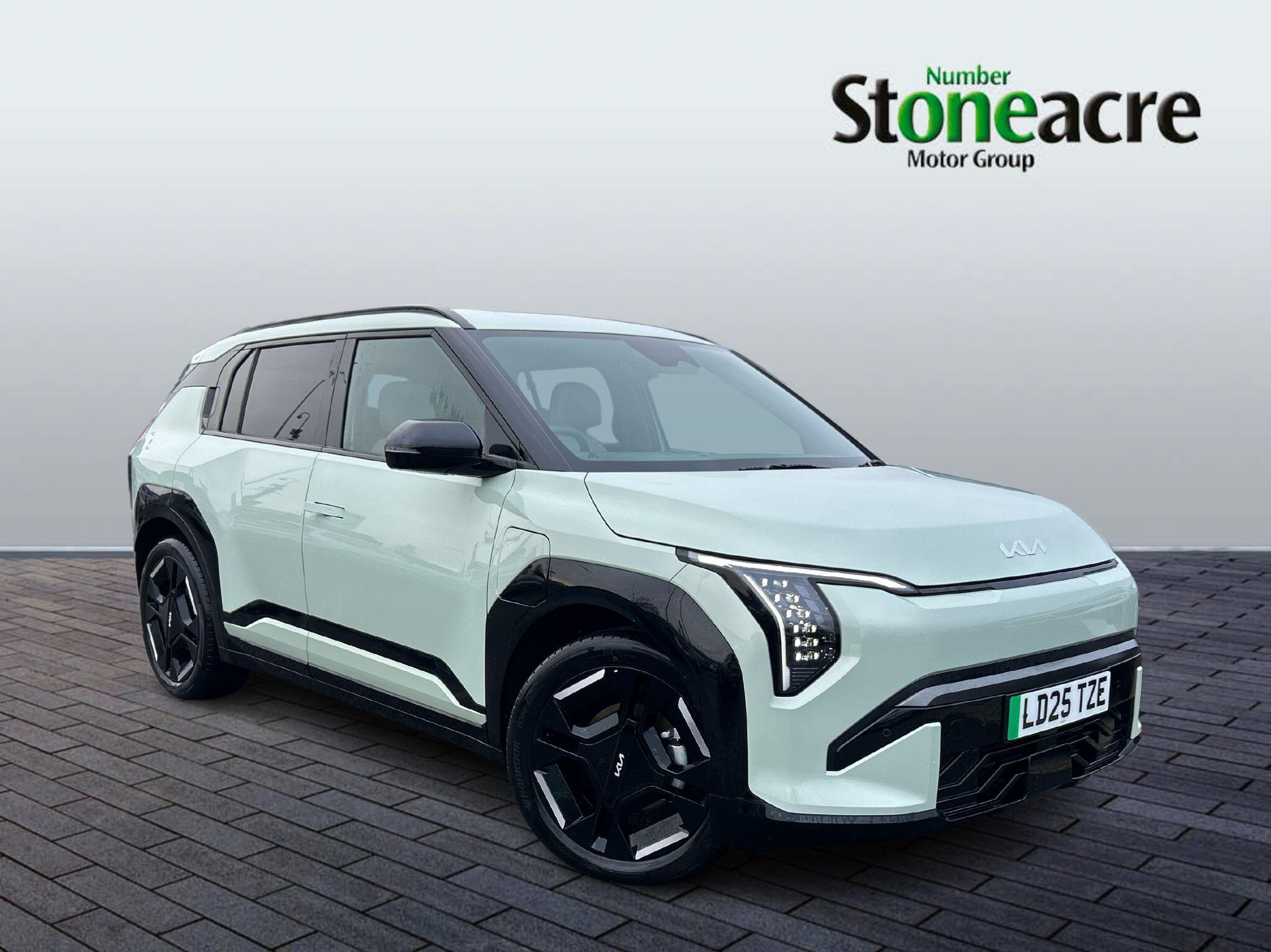 Main listing image - Kia EV3