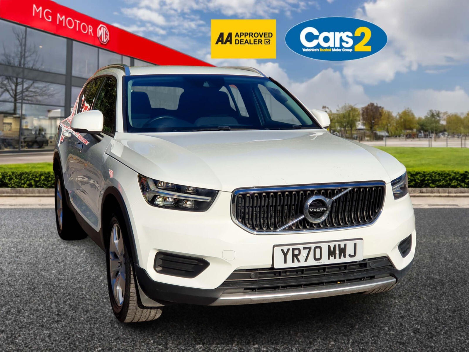 Main listing image - Volvo XC40