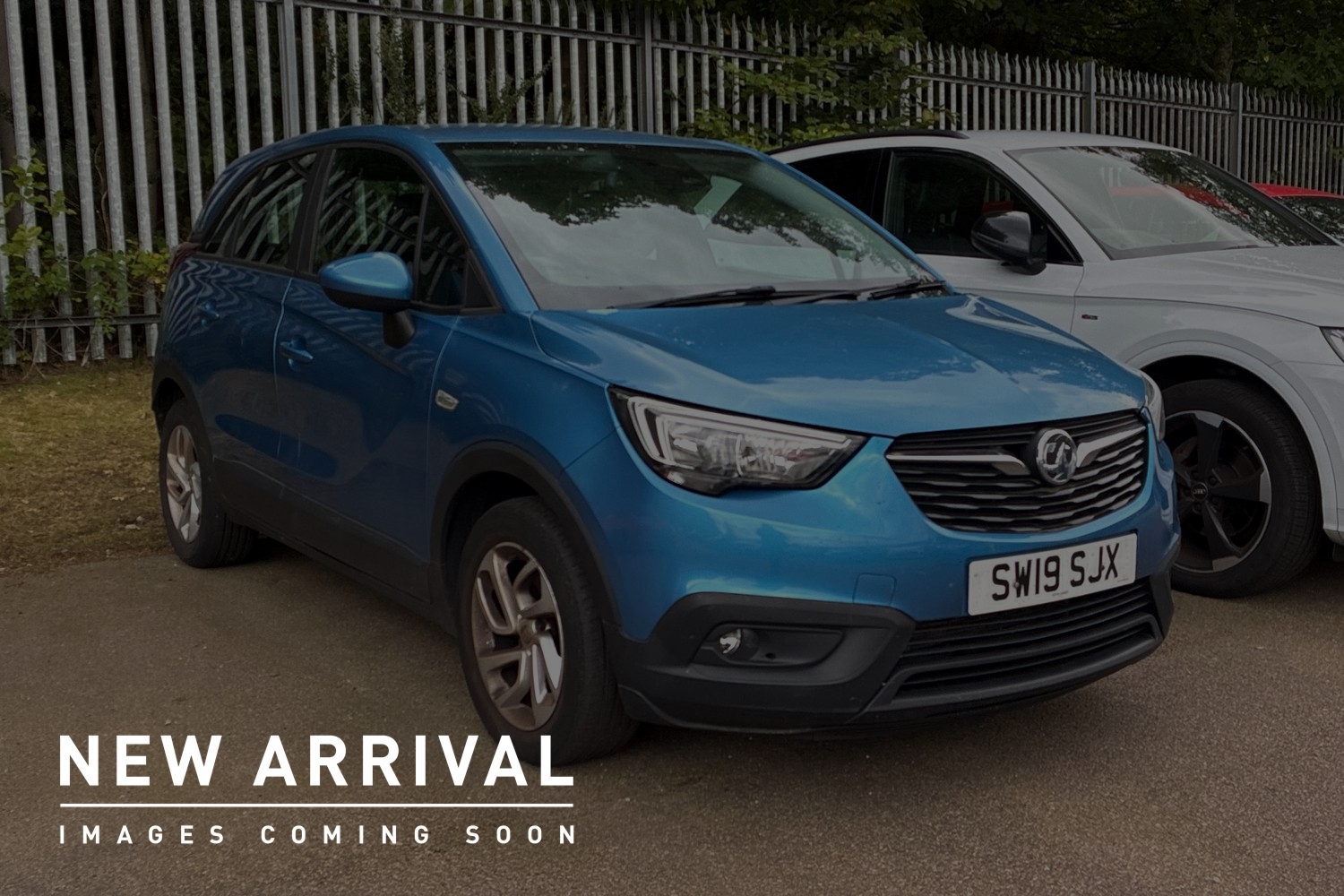 Main listing image - Vauxhall Crossland X