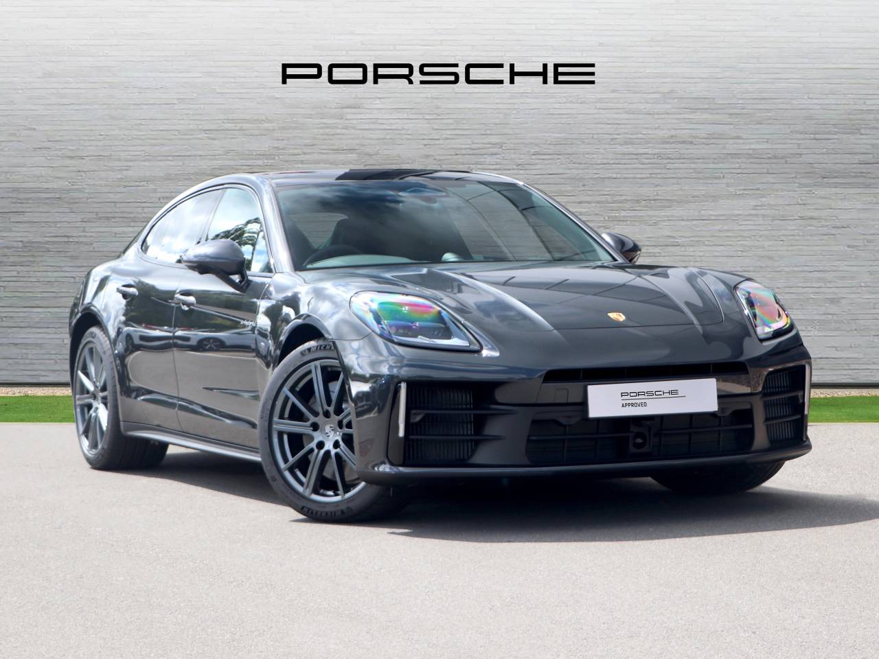 Main listing image - Porsche Panamera