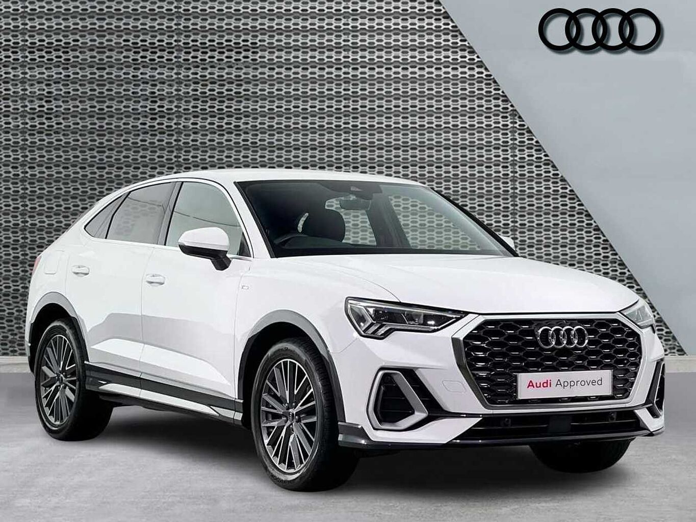 Main listing image - Audi Q3