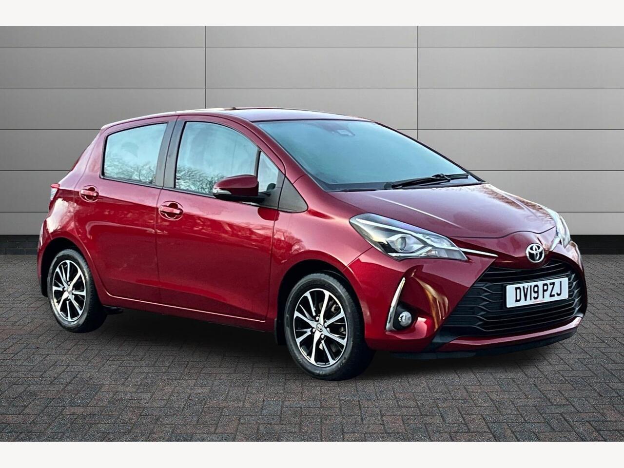 Main listing image - Toyota Yaris