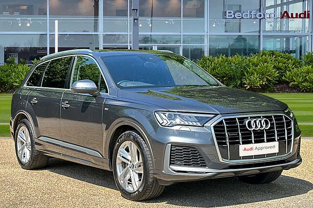 Main listing image - Audi Q7