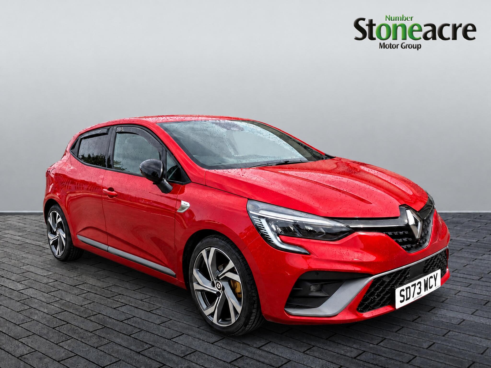 Main listing image - Renault Clio