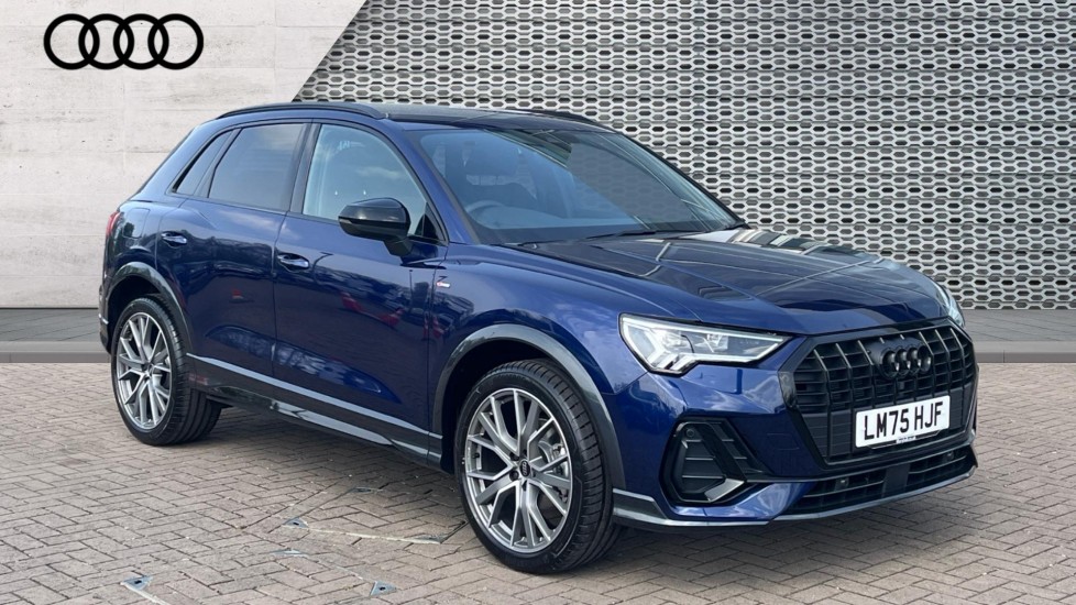 Main listing image - Audi Q3