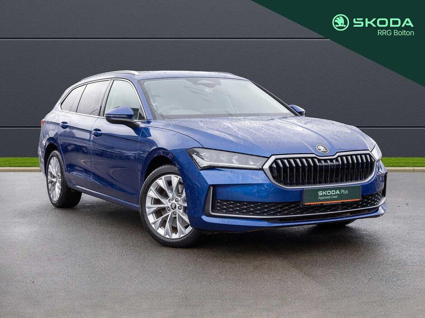 Main listing image - Skoda Superb Estate