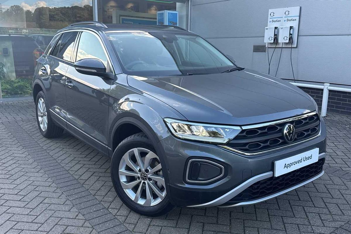 Main listing image - Volkswagen T-Roc