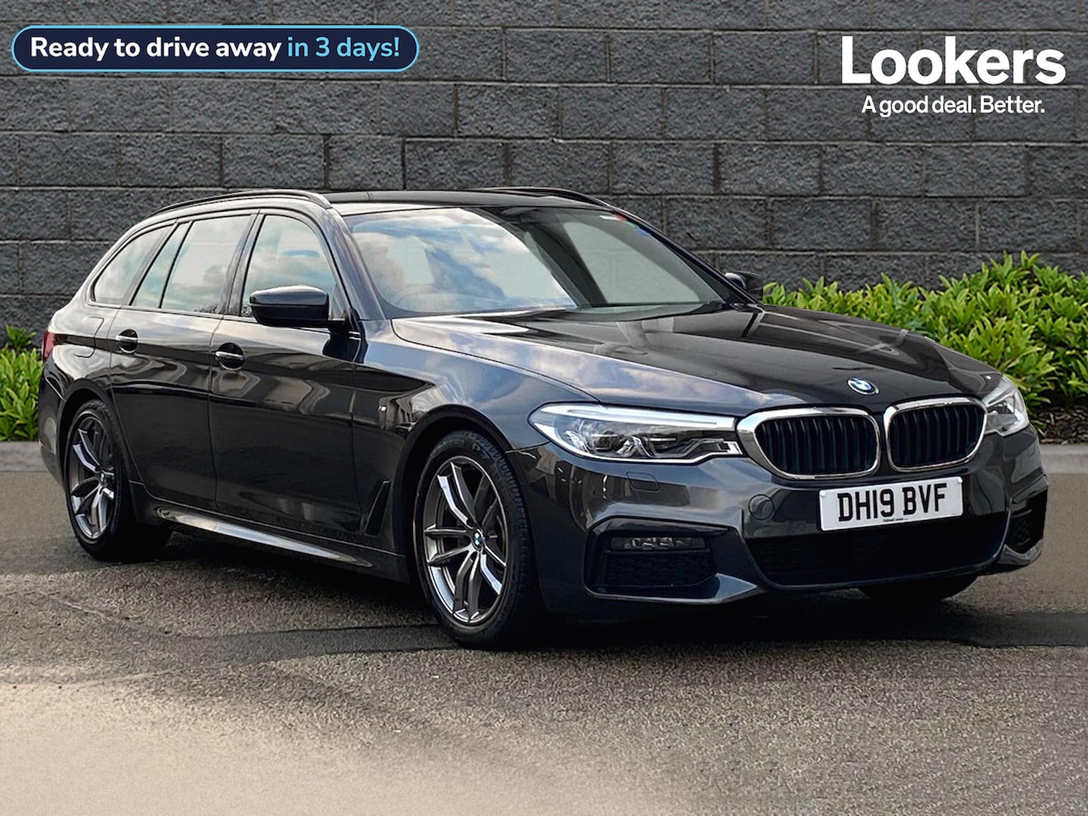 Main listing image - BMW 5 Series Touring