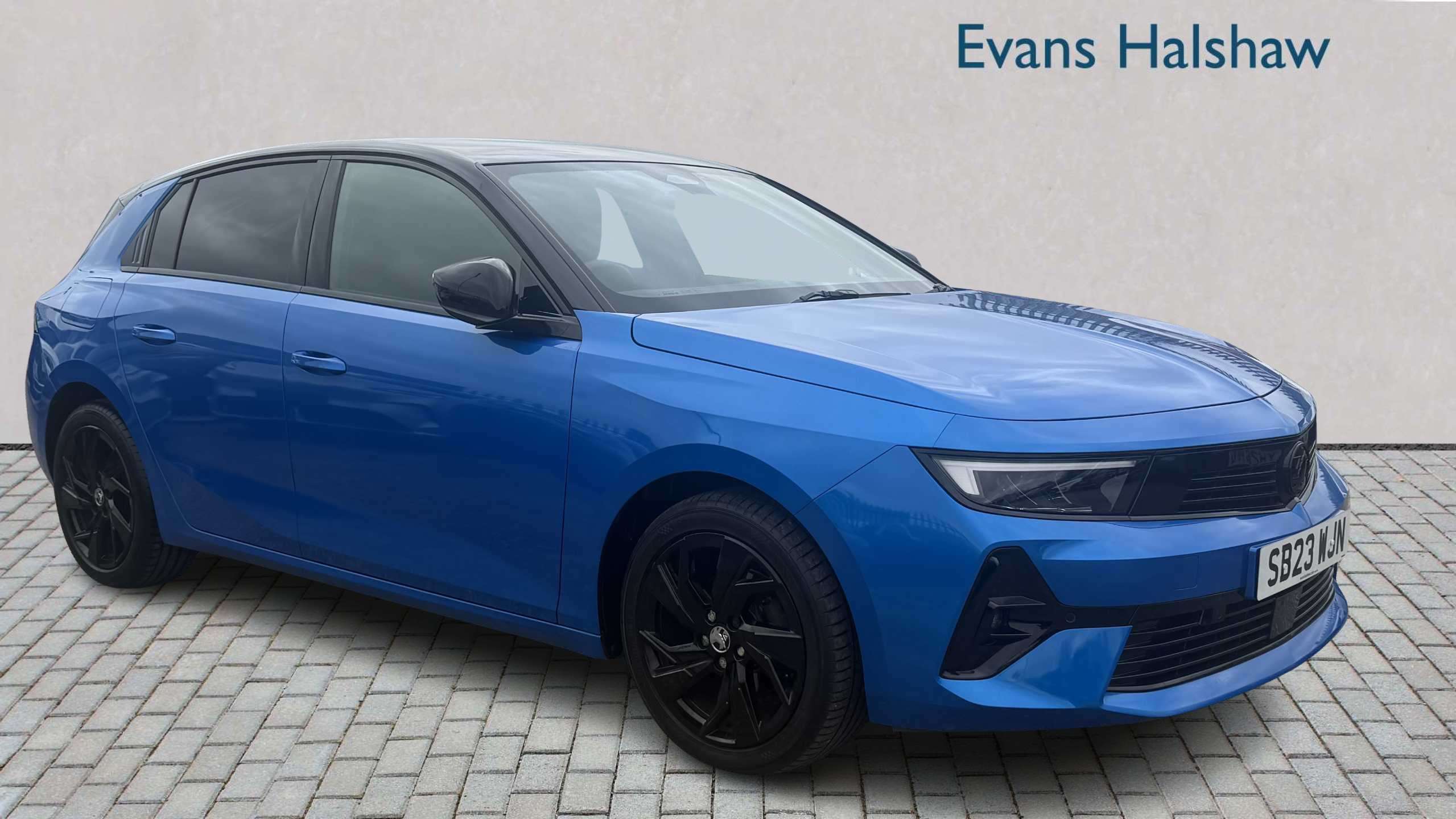 Main listing image - Vauxhall Astra