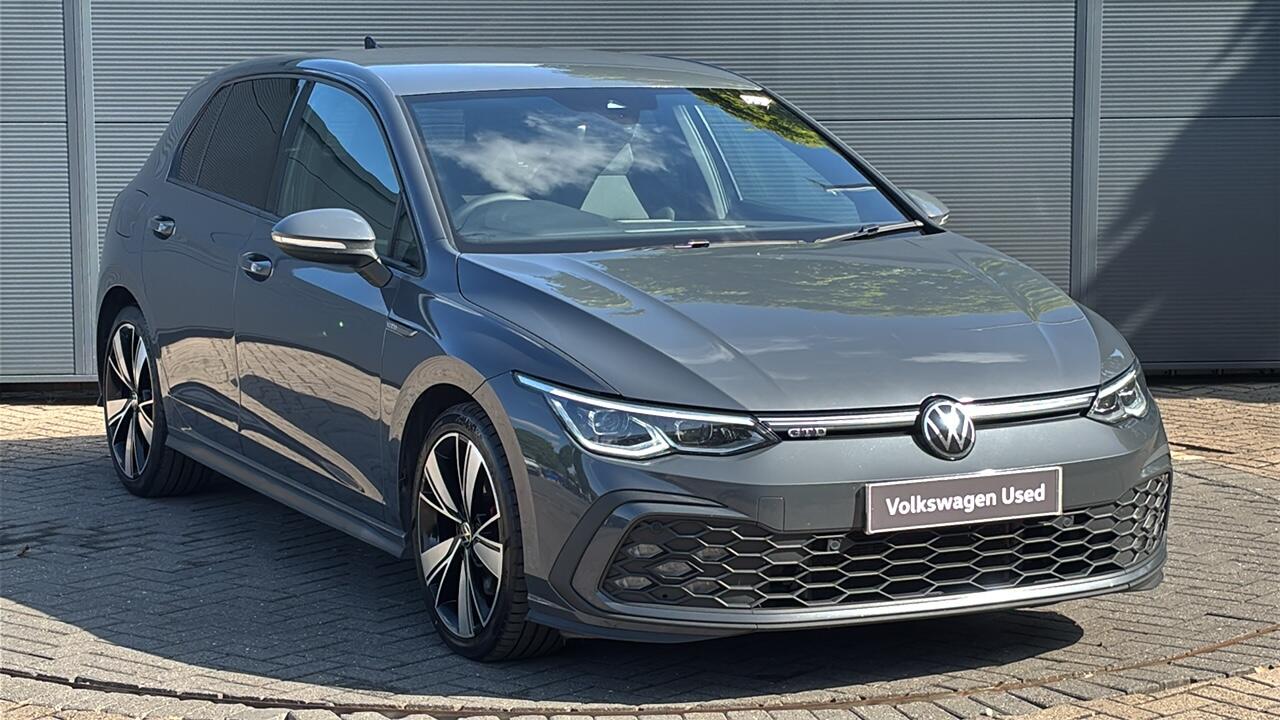 Main listing image - Volkswagen Golf