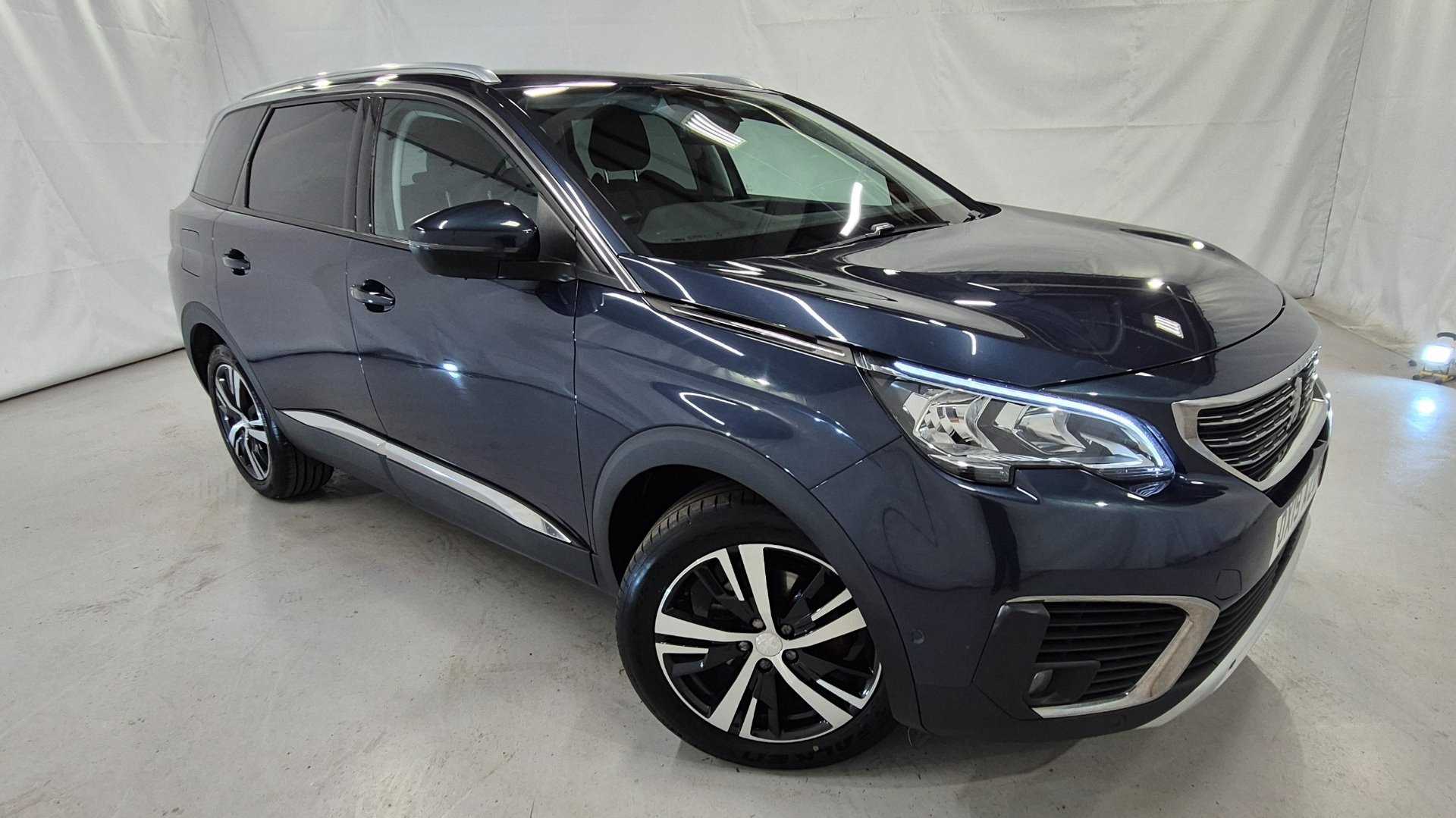 Main listing image - Peugeot 5008
