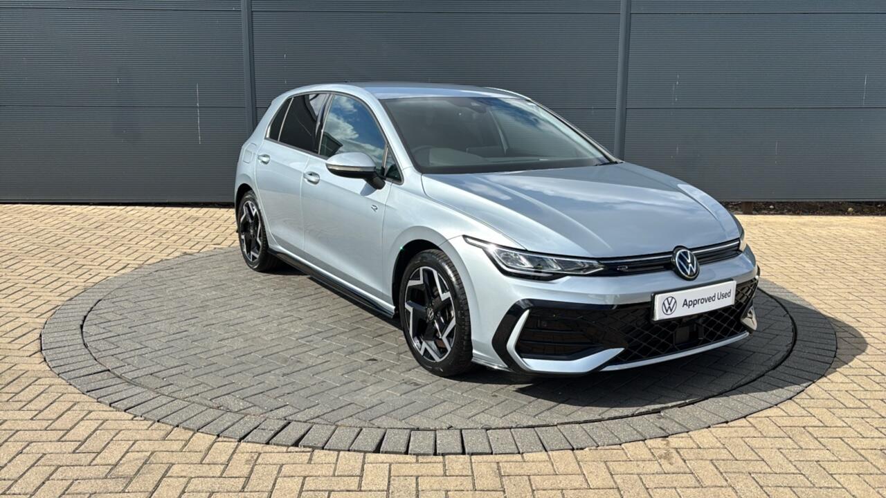 Main listing image - Volkswagen Golf
