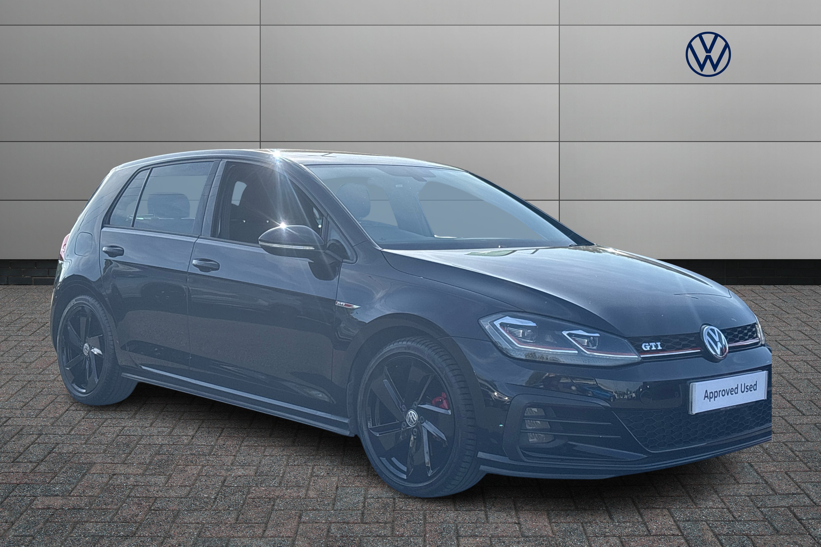 Main listing image - Volkswagen Golf GTI