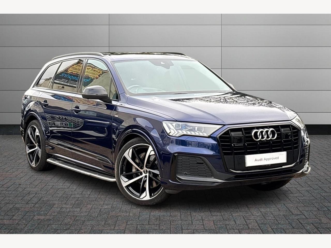 Main listing image - Audi Q7