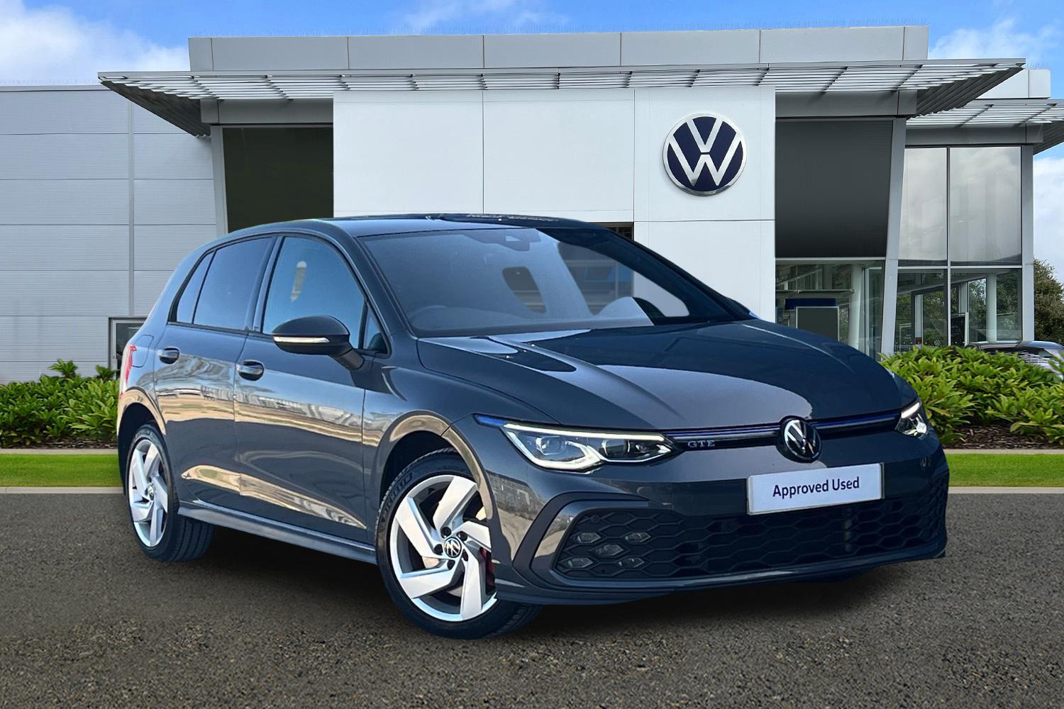 Main listing image - Volkswagen Golf GTE