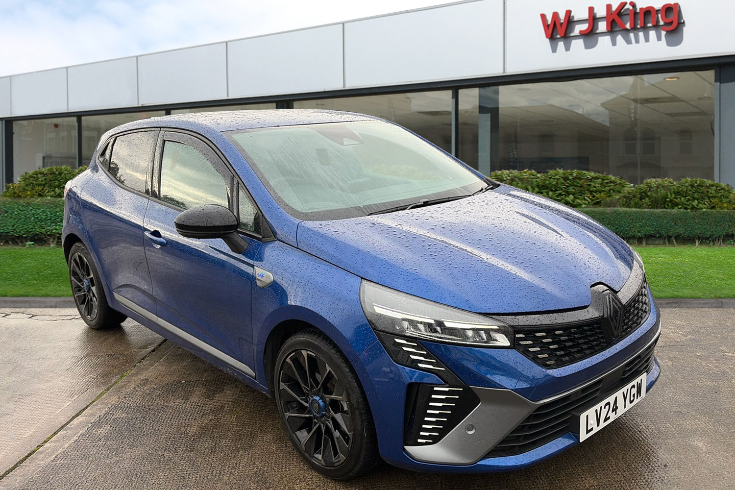Main listing image - Renault Clio